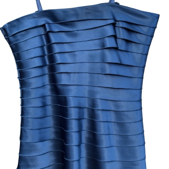 BCBGMAXAZRIA 4 Blue Tiered Satin Strap Dress Cocktail Party Formal - Picture 2 of 10